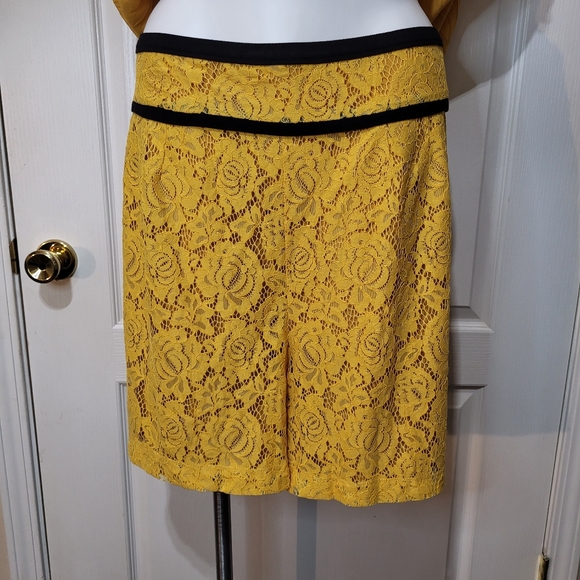 Pleione Floral Lace Sleeveless Top & Shorts - Picture 8 of 16